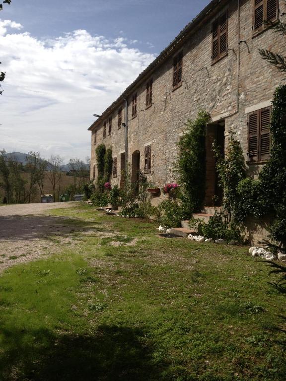 Villa Dei Tigli Fabriano Esterno foto